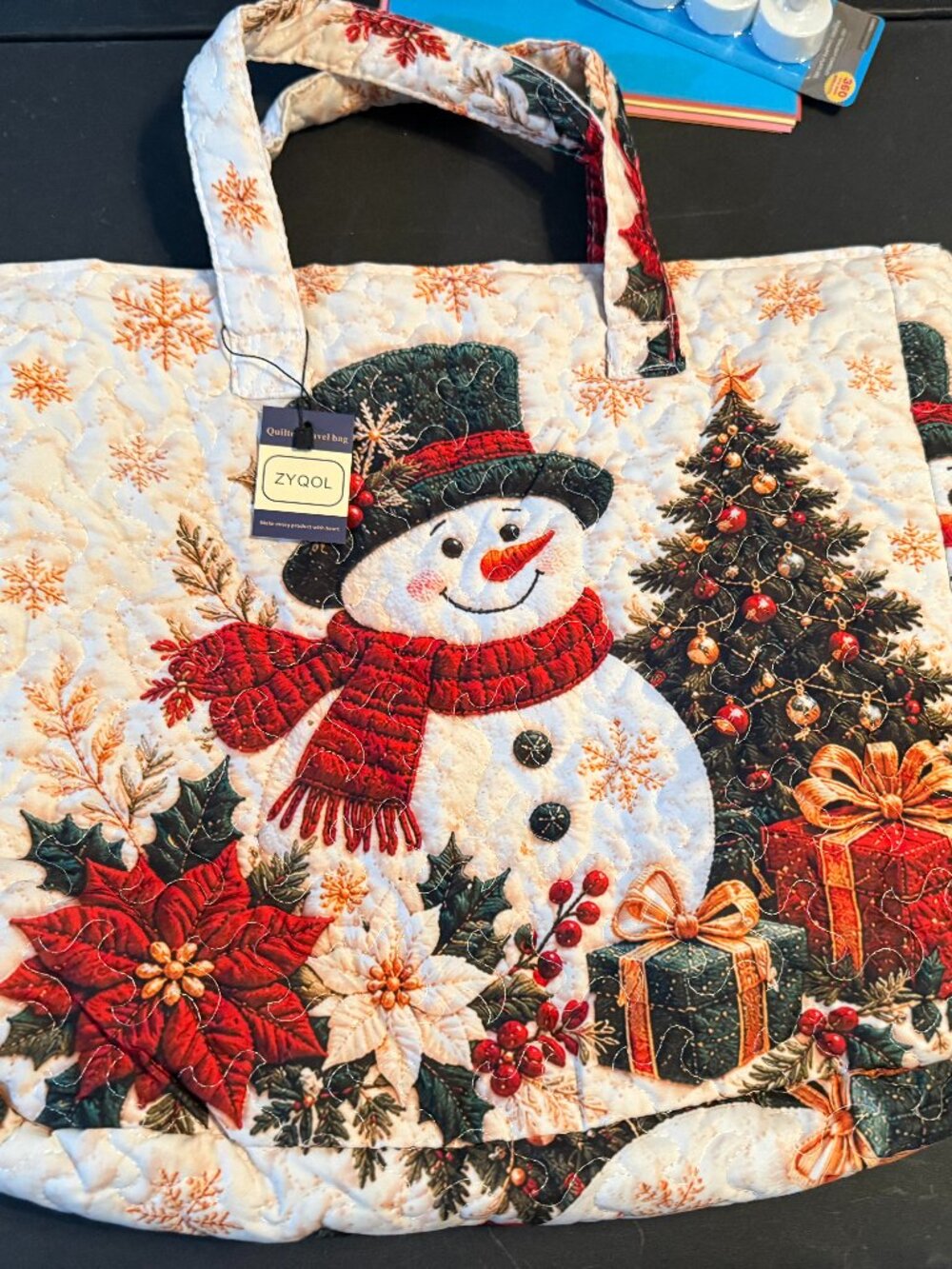 ZYQOL Quilted Holiday Travel Bag 15" x 16" (095)